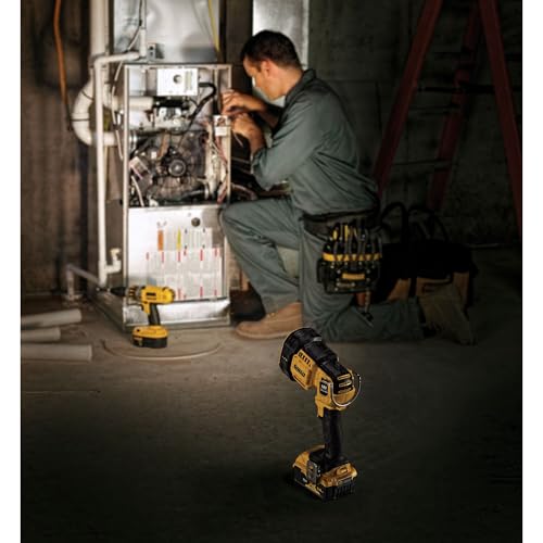 DEWALT 20V MAX LED Work Light - Handheld Spotlight - Image 8