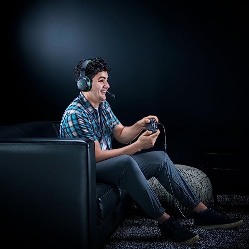 Razer Wolverine V2 Chroma Gaming Pro Controller for Xbox & PC - Image 8