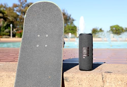 JBL Flip 6 - Portable Bluetooth Speaker with Powerful Sound & Waterproof Design - Image 7